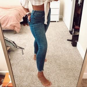 High-waisted Medium Wash Ankle Jeans